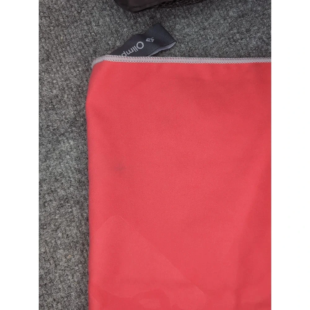 OlimpiaFit Quick Dry Towel 2 Pack Lightweight Microfiber Travel Towels Bag Red